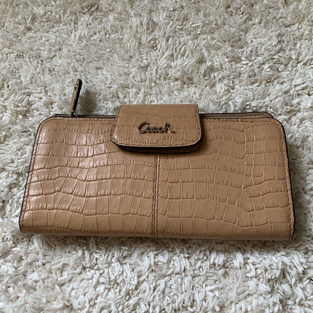 Coach wallet